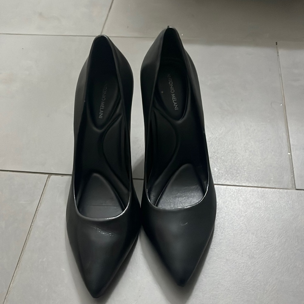 Antonio Melani Black Leather Pointed Toe Pumps